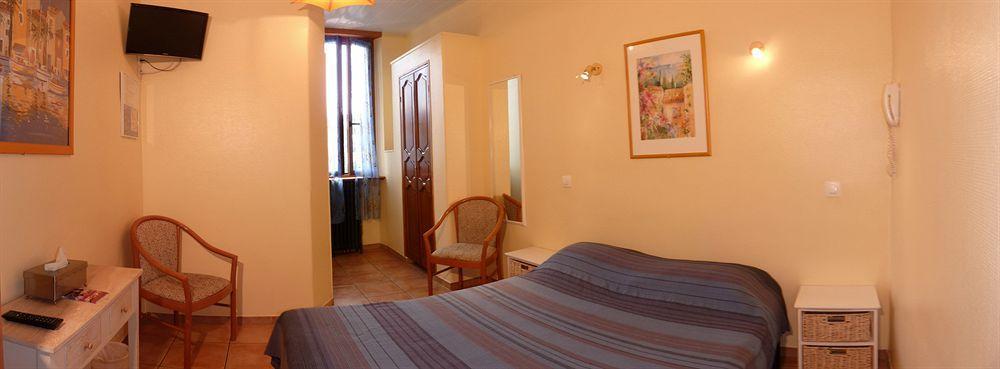 Hotel Du Soleil Hyères Стая снимка