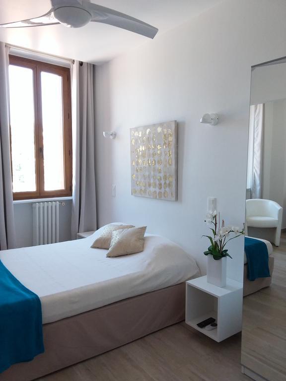 Hotel Du Soleil Hyères Екстериор снимка
