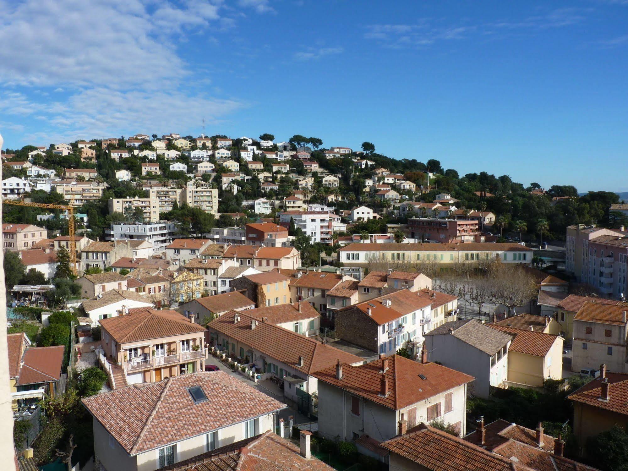 Hotel Du Soleil Hyères Екстериор снимка