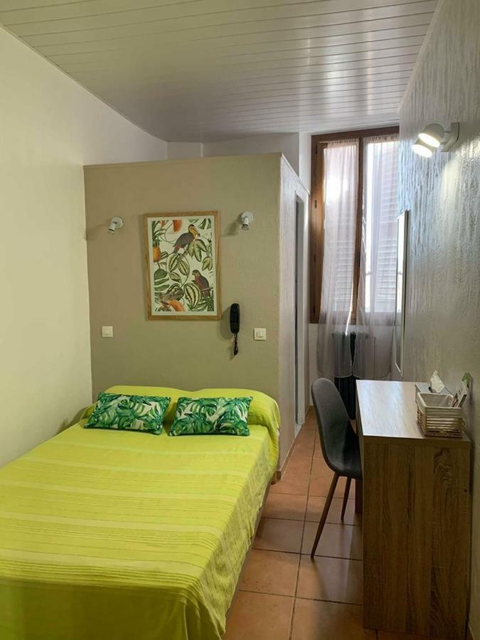 Hotel Du Soleil Hyères Екстериор снимка