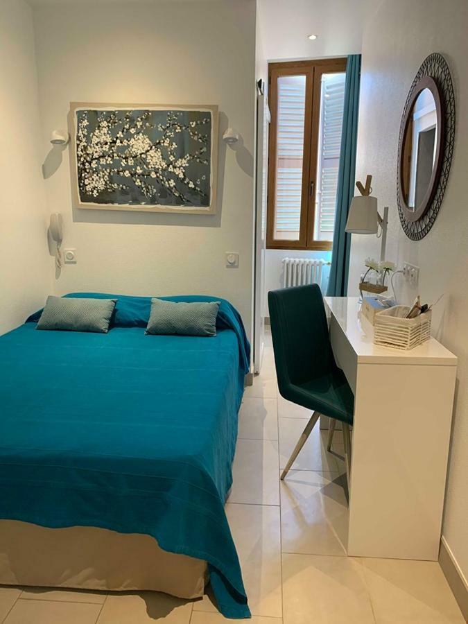 Hotel Du Soleil Hyères Екстериор снимка