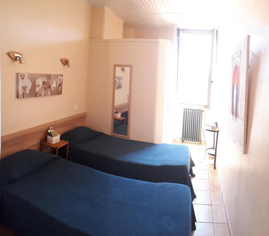 Hotel Du Soleil Hyères Екстериор снимка
