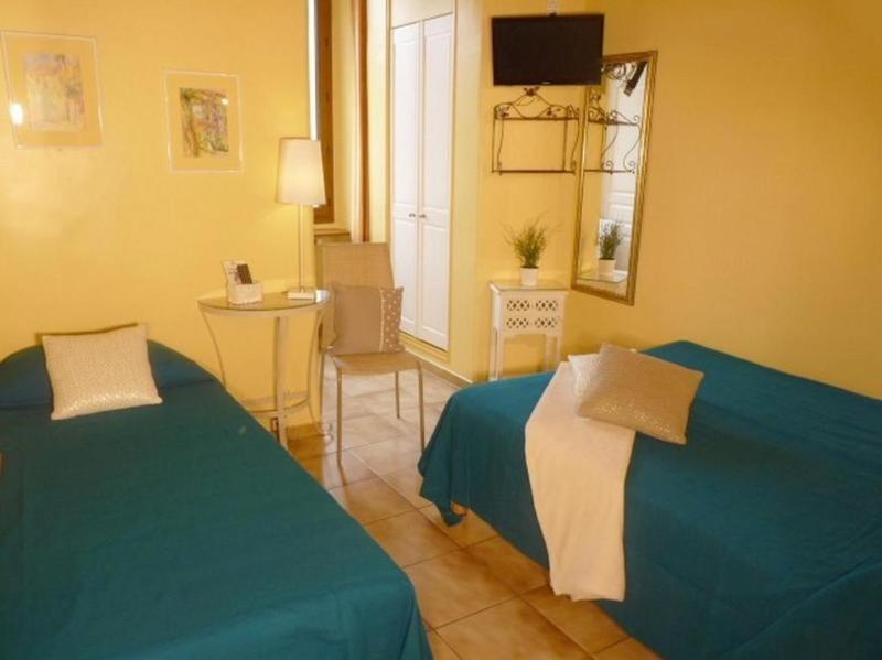Hotel Du Soleil Hyères Екстериор снимка